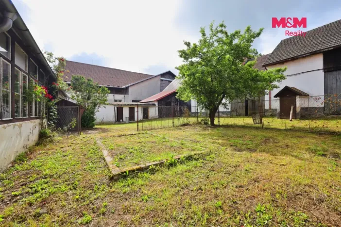 Prodej zemědělské usedlosti, Černovice - Benešov, 265 m2