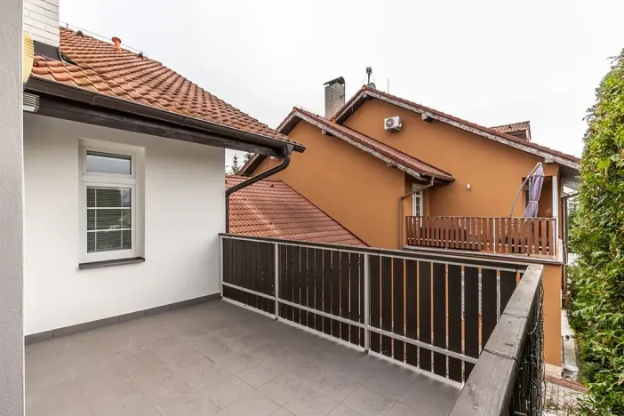Prodej rodinného domu, Praha - Benice, Okrasná, 230 m2