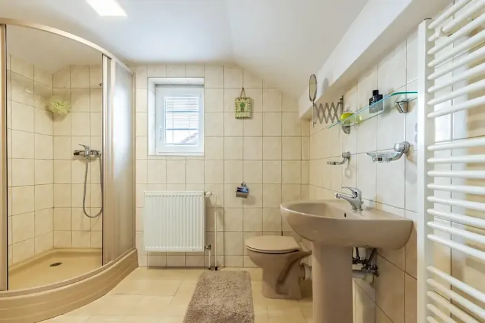 Prodej rodinného domu, Praha - Benice, Okrasná, 230 m2