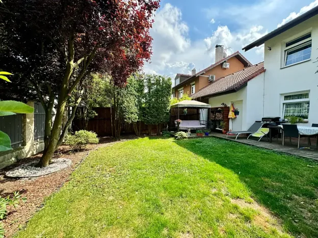 Prodej rodinného domu, Praha - Benice, Okrasná, 230 m2