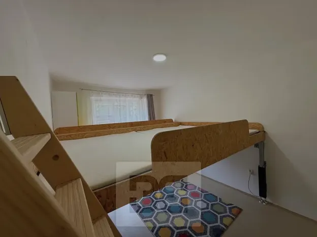 Pronájem bytu 2+kk, Praha - Nusle, Svatoslavova, 51 m2