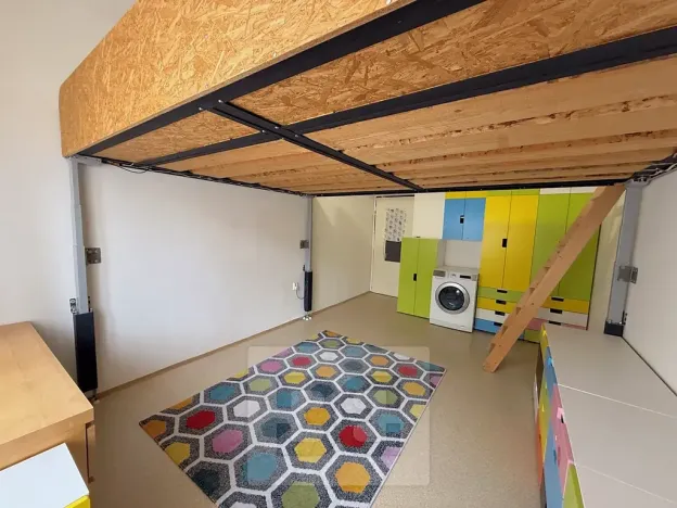 Pronájem bytu 2+kk, Praha - Nusle, Svatoslavova, 51 m2