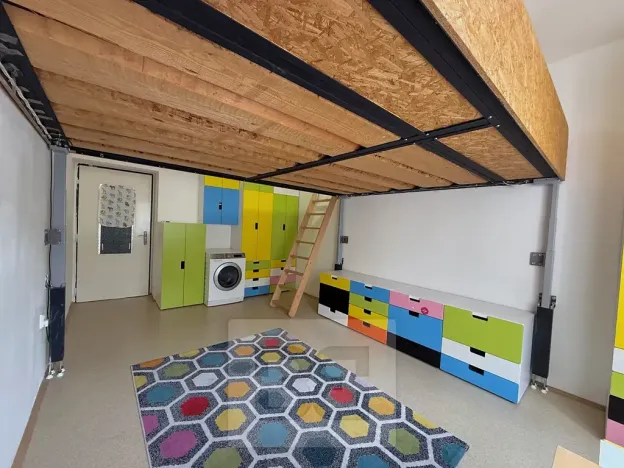 Pronájem bytu 2+kk, Praha - Nusle, Svatoslavova, 51 m2