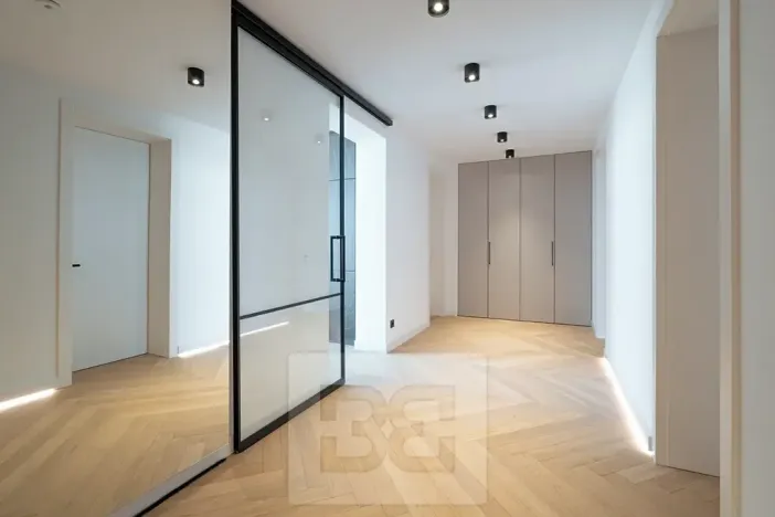 Pronájem bytu 4+kk, Praha - Karlín, Sokolovská, 183 m2