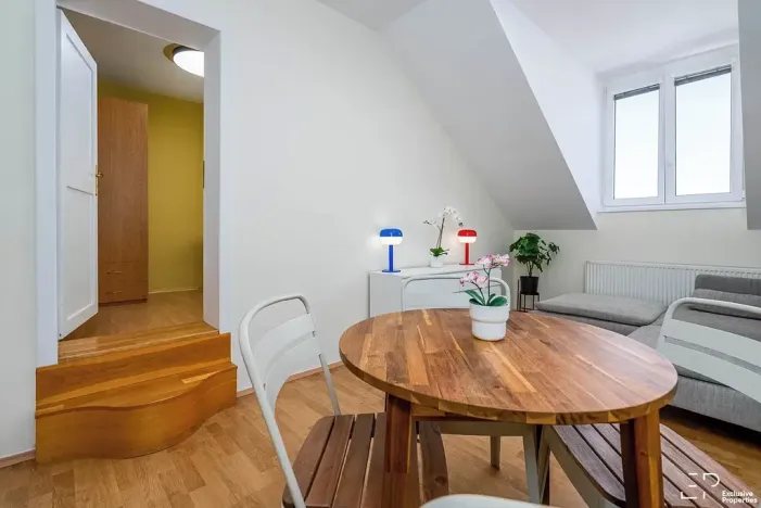 Pronájem bytu 3+1, Praha - Libeň, Novákových, 59 m2