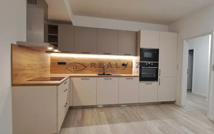 Pronájem bytu 3+kk, České Budějovice, Čakovská, 84 m2