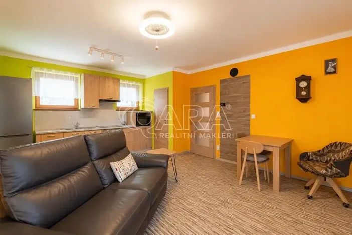 Prodej rodinného domu, Dolní Břežany, U Lesa, 50 m2