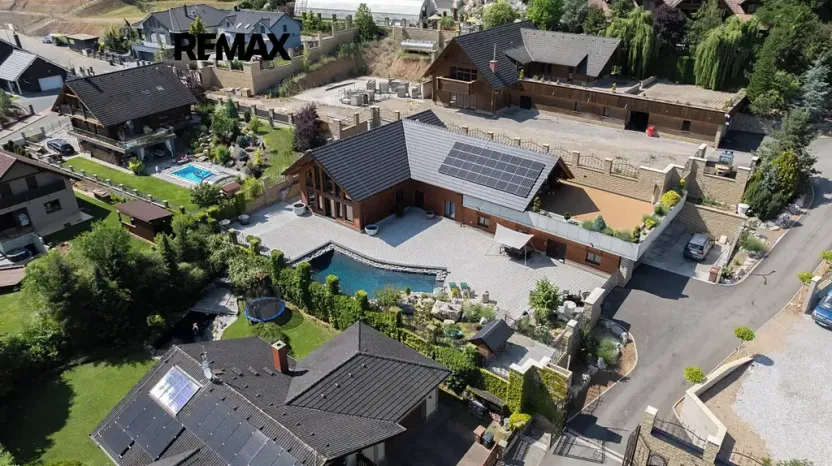 Prodej vily, Králův Dvůr, Pod Lesem, 296 m2
