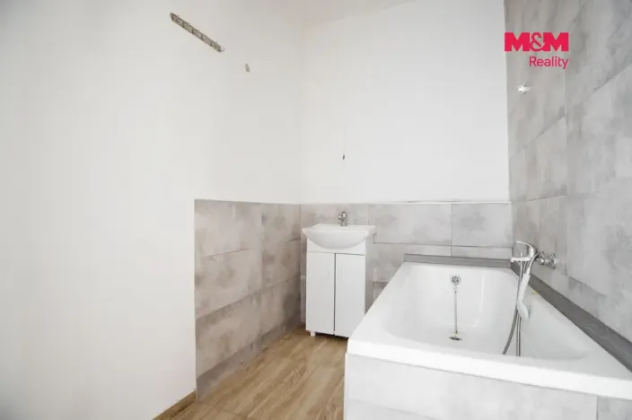 Prodej bytu 3+1, Chomutov, Kamenná, 80 m2
