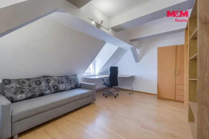 Prodej bytu 4+kk, Cheb, Růžový kopeček, 158 m2