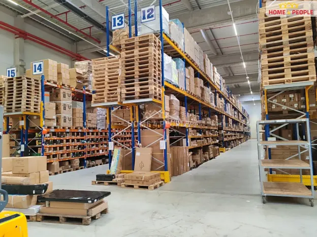 Pronájem skladu, Ostrov, 4400 m2
