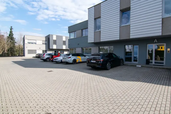 Pronájem kanceláře, Praha - Horní Počernice, Plkovská, 112 m2