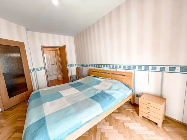 Pronájem bytu 4+kk, Praha - Žižkov, V kapslovně, 101 m2