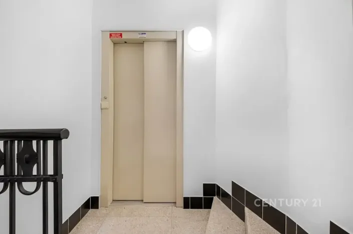Pronájem bytu 2+kk, Praha - Vinohrady, Na Folimance, 56 m2