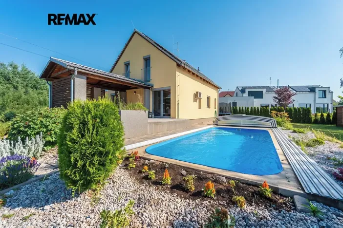 Pronájem rodinného domu, Lány, Sluneční, 128 m2