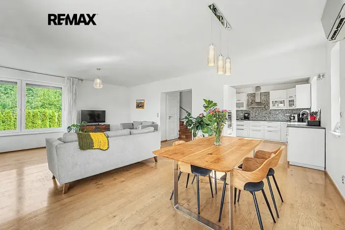 Pronájem rodinného domu, Lány, Sluneční, 128 m2