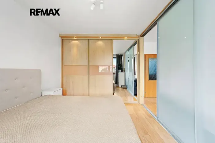 Prodej bytu 2+kk, Praha - Holešovice, Osadní, 54 m2