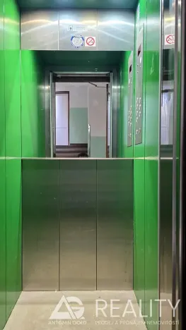 Pronájem bytu 2+1, Praha - Malešice, Chotutická, 54 m2