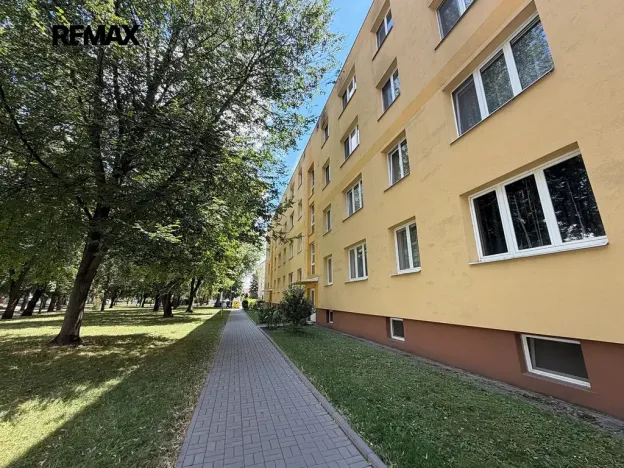 Pronájem bytu 2+1, Slavkov u Brna, Komenského náměstí, 55 m2