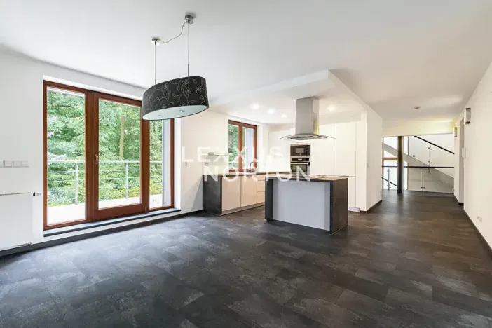 Pronájem rodinného domu, Praha - Kunratice, Poběžovická, 354 m2