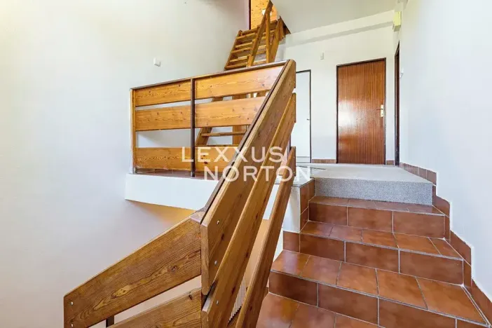 Pronájem rodinného domu, Praha - Dejvice, Vostrovská, 224 m2