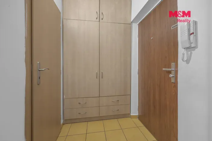 Prodej bytu 1+kk, Hradec Králové - Slezské Předměstí, Gagarinova, 31 m2