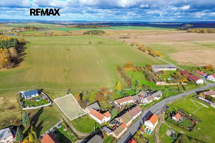 Prodej pozemku pro bydlení, Chomle, 757 m2