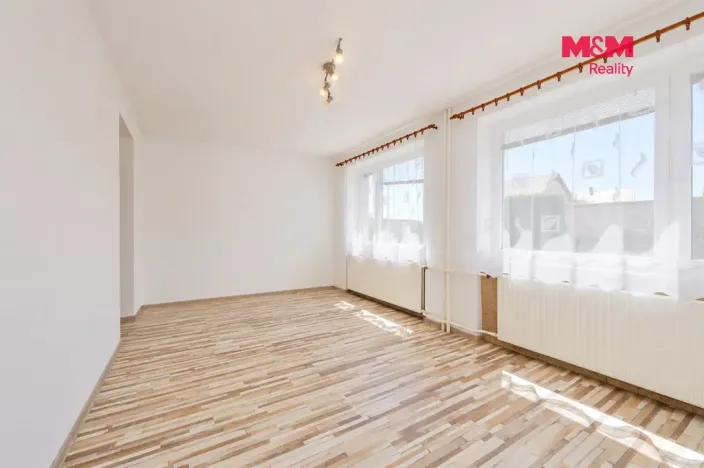 Prodej bytu 3+1, Nadějov, 85 m2