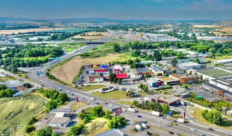 Prodej výrobních prostor, Brno, Hněvkovského, 5000 m2