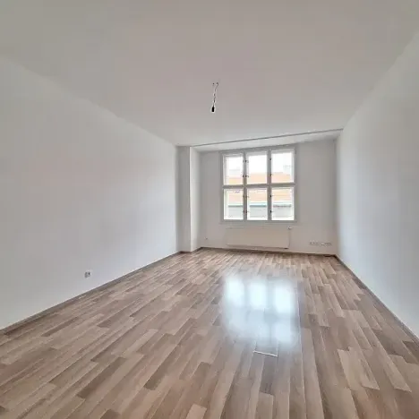 Pronájem bytu 2+1, Praha - Žižkov, Roháčova, 80 m2