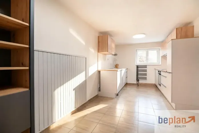 Prodej rodinného domu, Drnholec, Tyršova, 300 m2