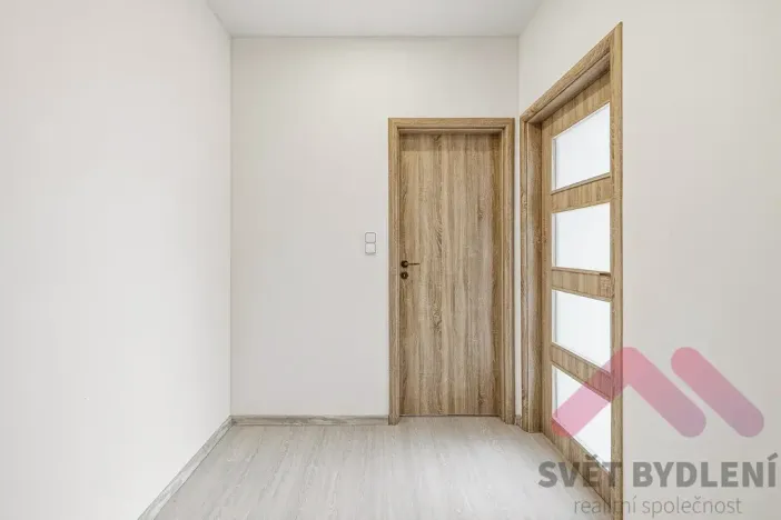 Pronájem bytu 1+kk, Praha - Hloubětín, Pokorného, 33 m2