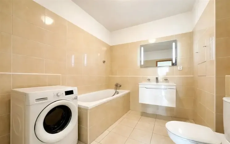 Prodej bytu 2+kk, Praha - Libeň, Drahobejlova, 83 m2