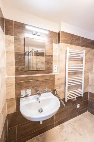 Pronájem bytu 2+kk, Praha - Hlubočepy, Fabiánové, 43 m2