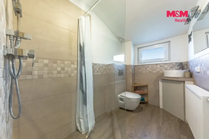 Prodej rodinného domu, Řepín, Mělnická, 262 m2