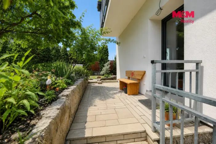 Prodej bytu 3+kk, Karlovy Vary - Drahovice, Mánesova, 68 m2