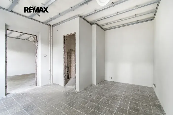 Prodej komerční nemovitosti, Plzeň, Rokycanská, 27 m2