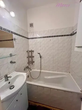 Prodej bytu 3+1, Dolní Němčí, Vinohradská, 63 m2