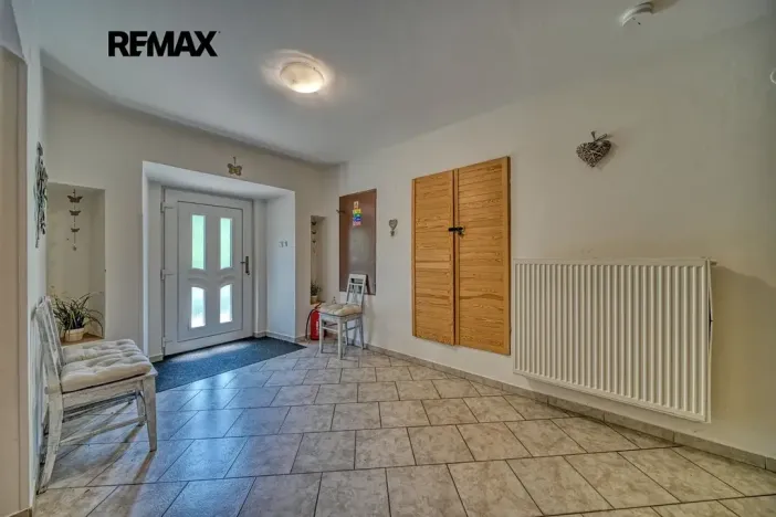 Prodej rodinného domu, Radvanice, 215 m2