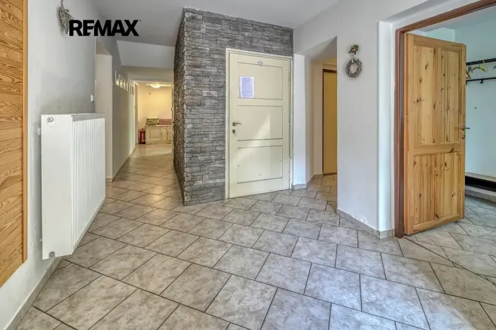 Prodej rodinného domu, Radvanice, 215 m2