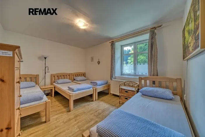 Prodej rodinného domu, Radvanice, 215 m2