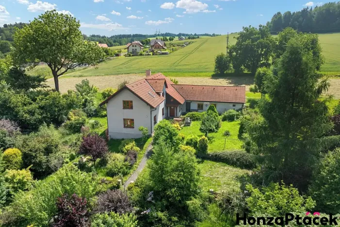 Prodej rodinného domu, Borová, 244 m2