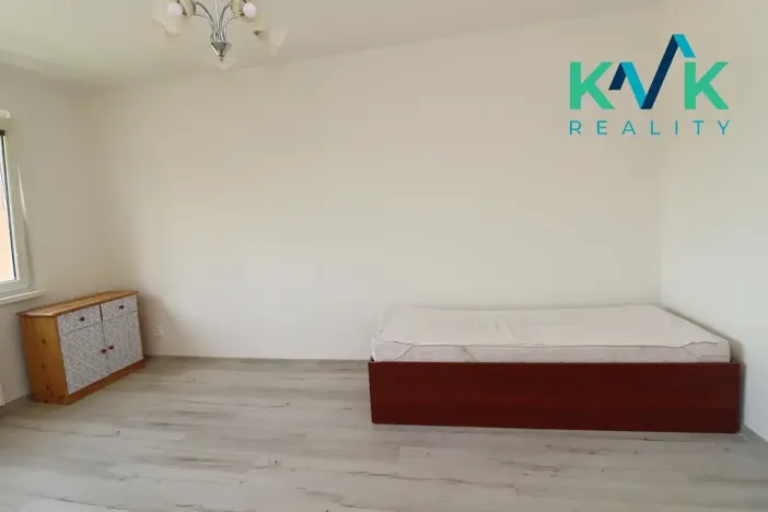 Pronájem bytu 2+1, Nová Role, Nádražní, 53 m2