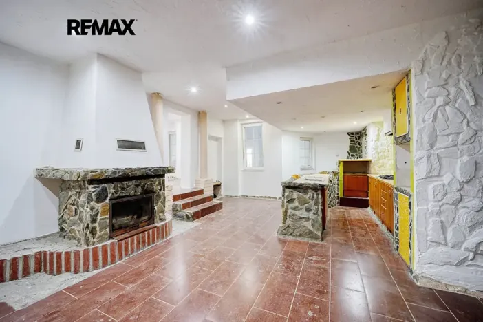 Prodej apartmánu, Všeruby, 952 m2