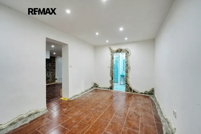 Prodej apartmánu, Všeruby, 952 m2
