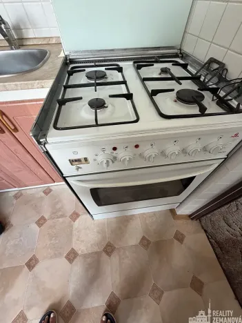 Pronájem bytu 3+1, Praha - Strašnice, Pod strání, 74 m2