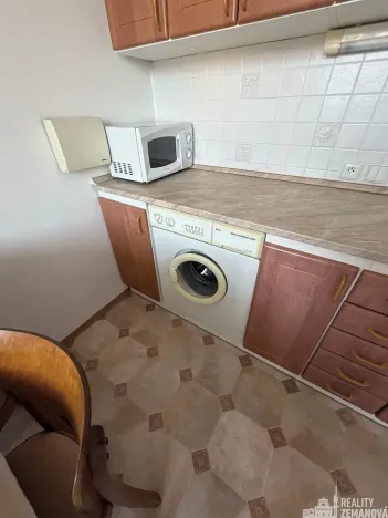 Pronájem bytu 3+1, Praha - Strašnice, Pod strání, 74 m2