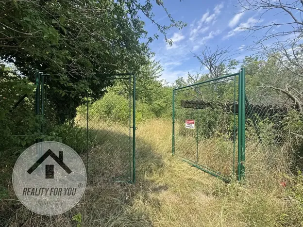 Pronájem zahrady, Praha, 2558 m2