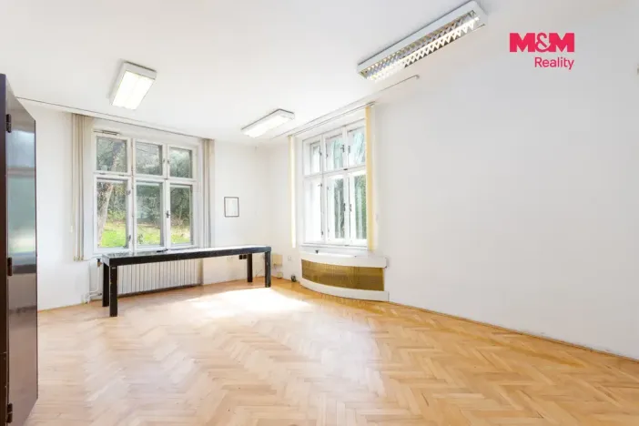 Prodej atypického bytu, Orlová - Město, Fr. Palackého, 140 m2