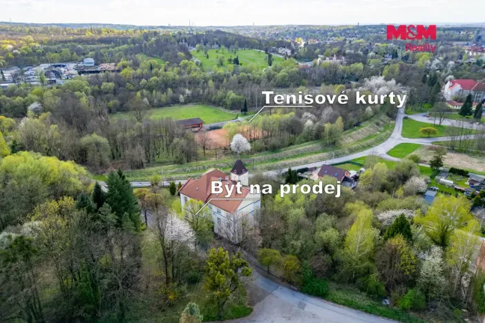 Prodej atypického bytu, Orlová - Město, Fr. Palackého, 140 m2